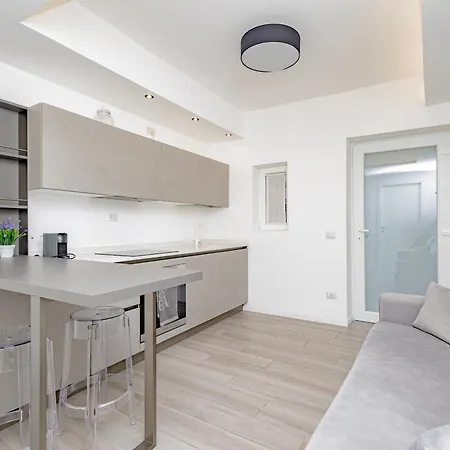 Class House Апартаменты *